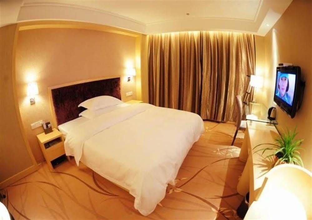Ronghe Holiday Hotel Shiyan  Екстер'єр фото