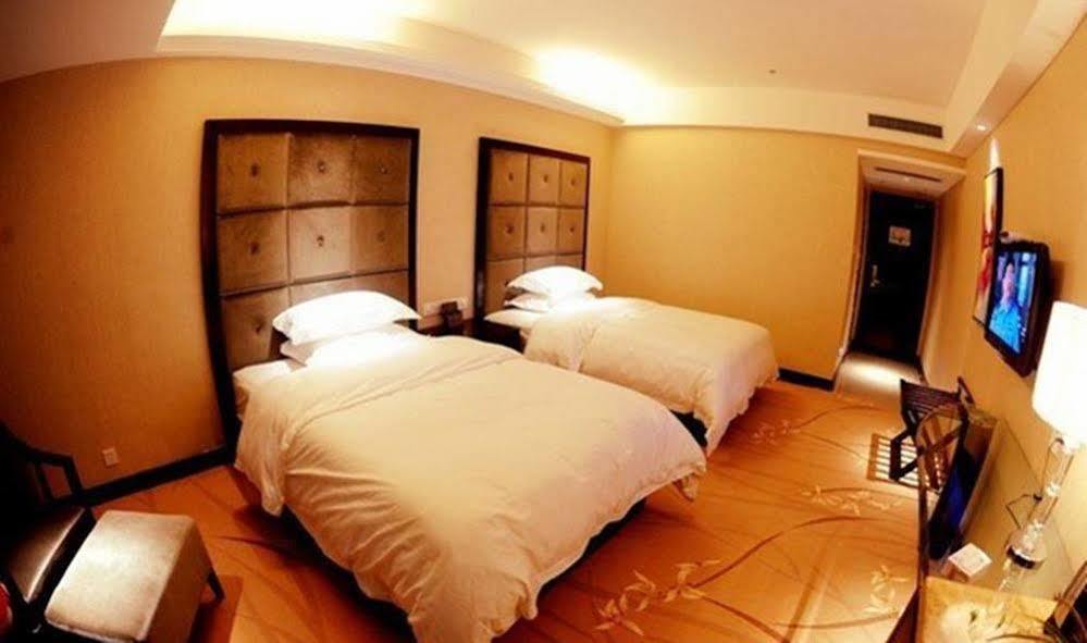 Ronghe Holiday Hotel Shiyan  Екстер'єр фото